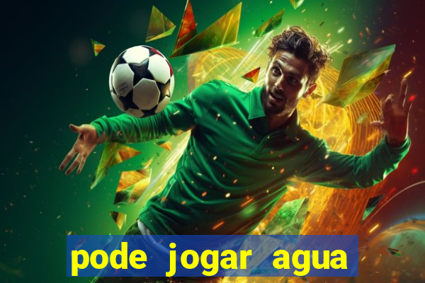 pode jogar agua quente no vaso